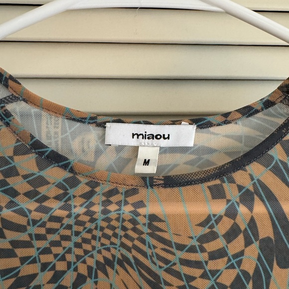 MIAOU Long Sleeve Top in Wanted - Picture 2 of 3